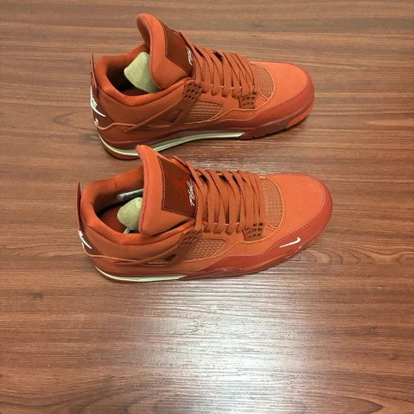 Air Jordan 4 Men's Bold
Red Sneakers - Picture 2 of 6